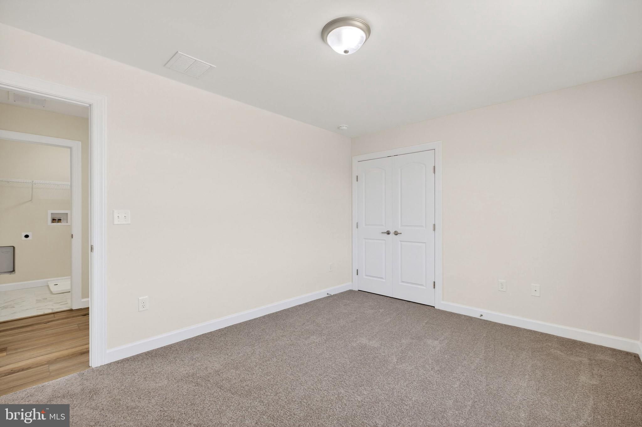 ST GEORGES CROSSING - Residential