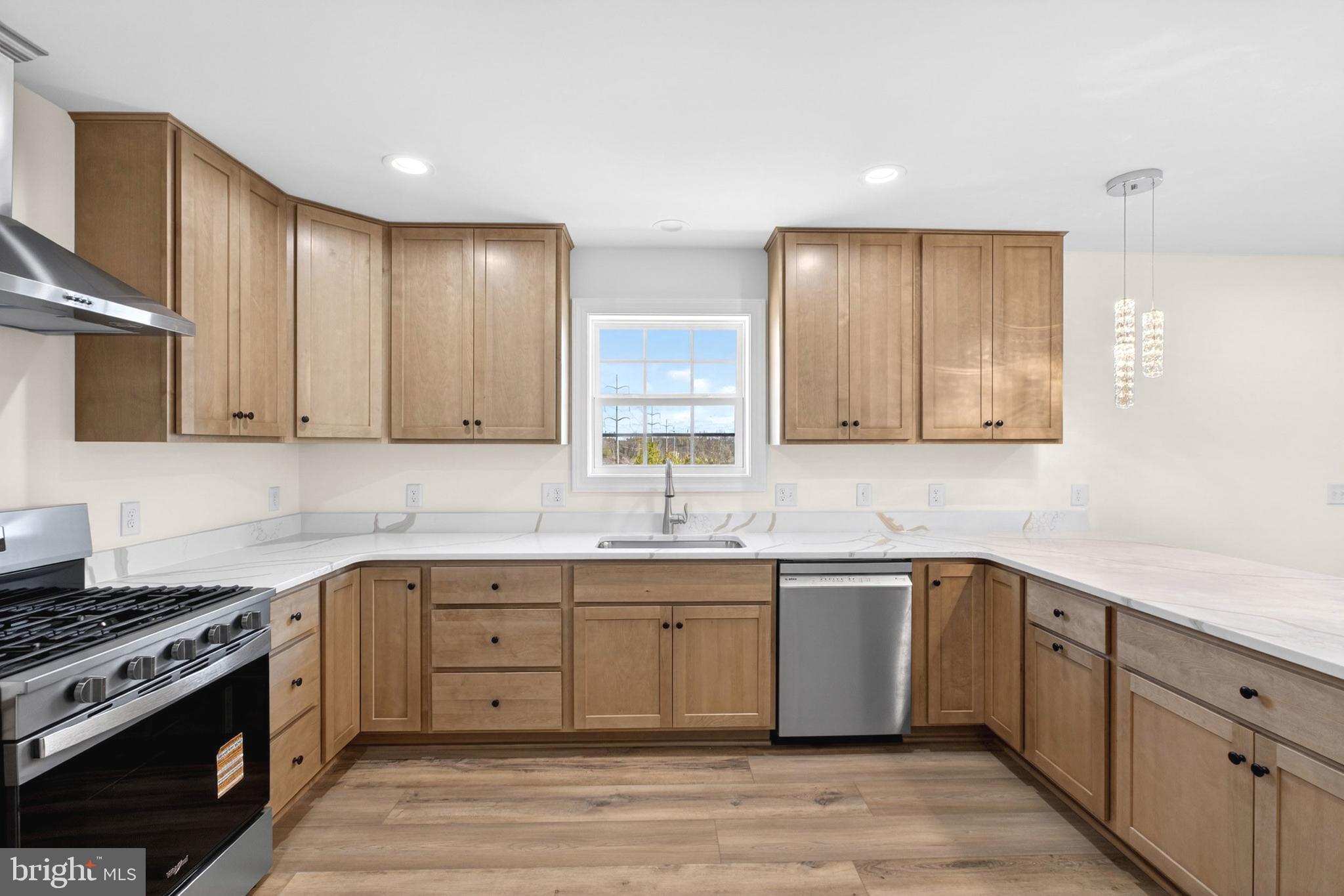 ST GEORGES CROSSING - Residential