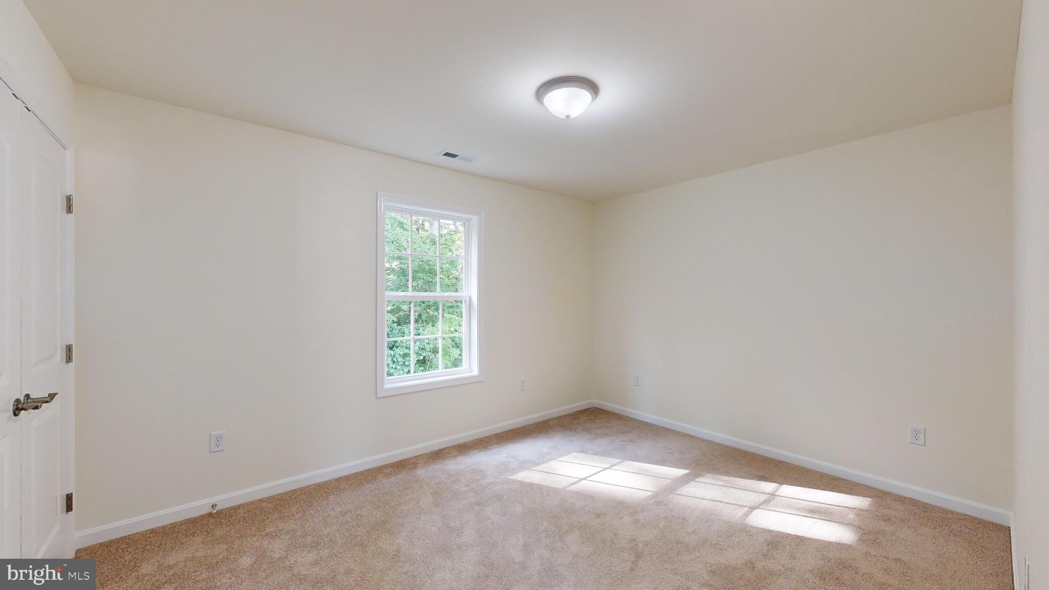 ST GEORGES CROSSING - Residential