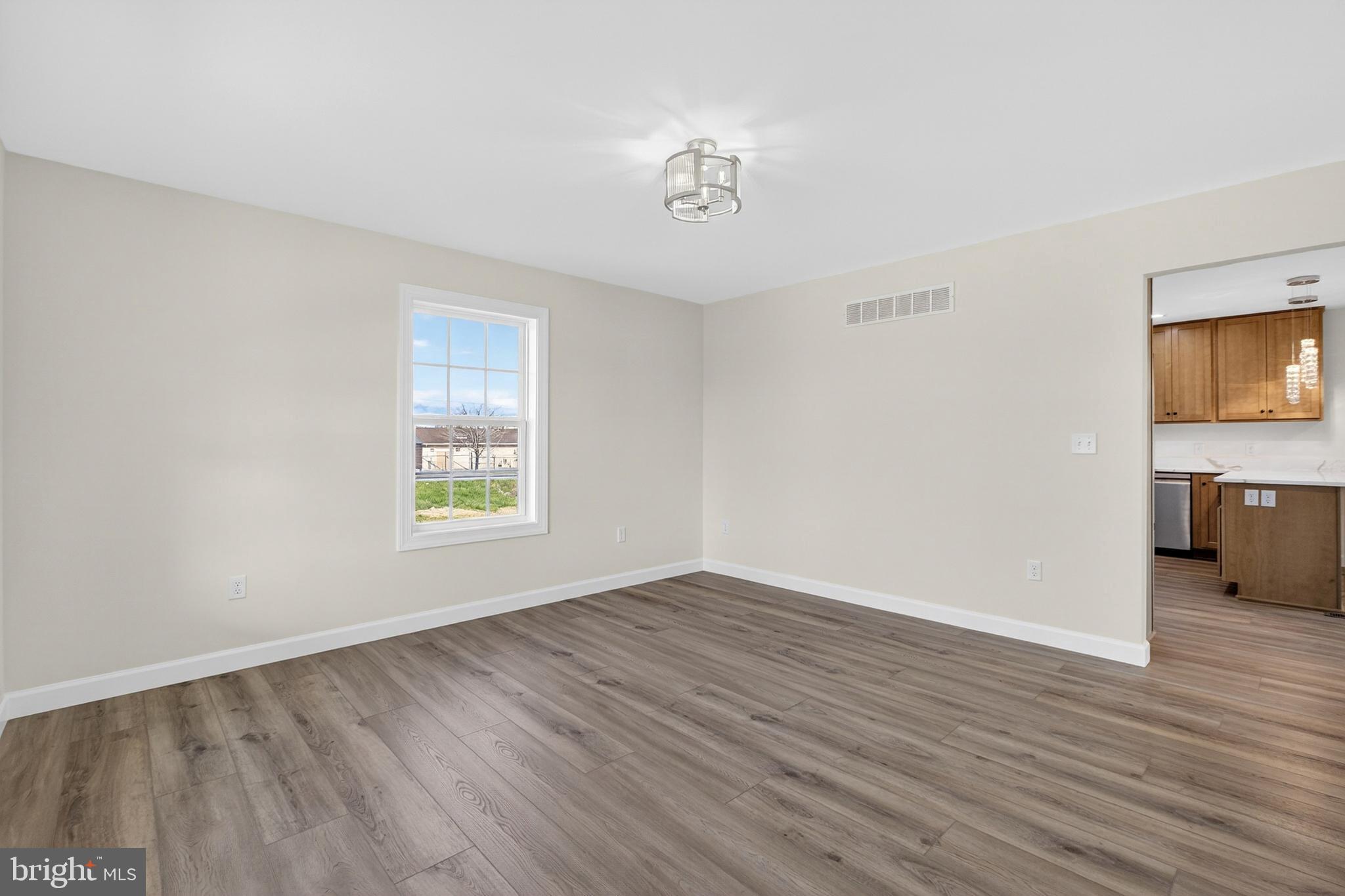 ST GEORGES CROSSING - Residential