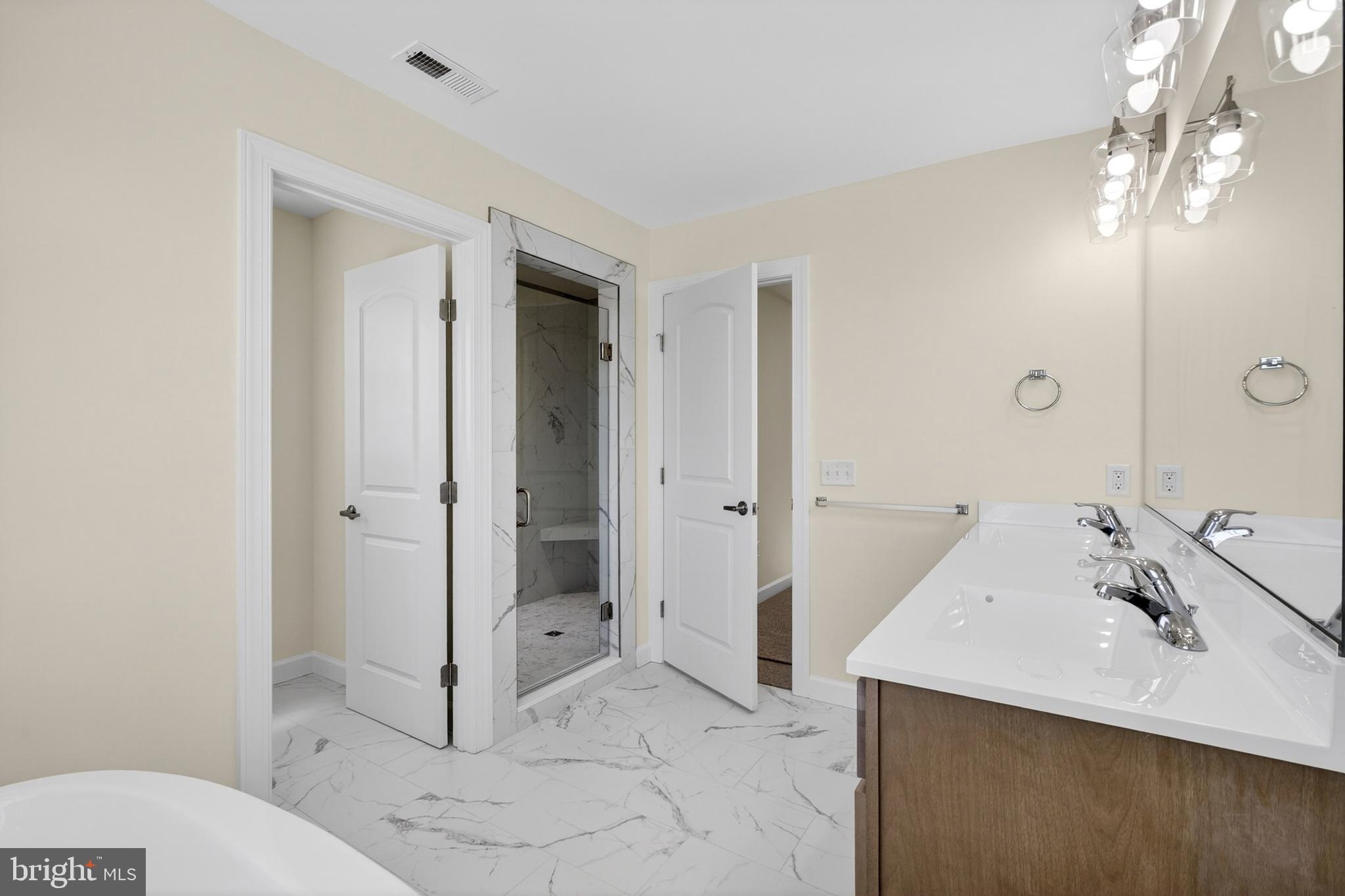 ST GEORGES CROSSING - Residential