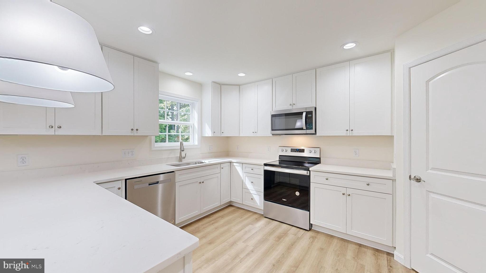 ST GEORGES CROSSING - Residential