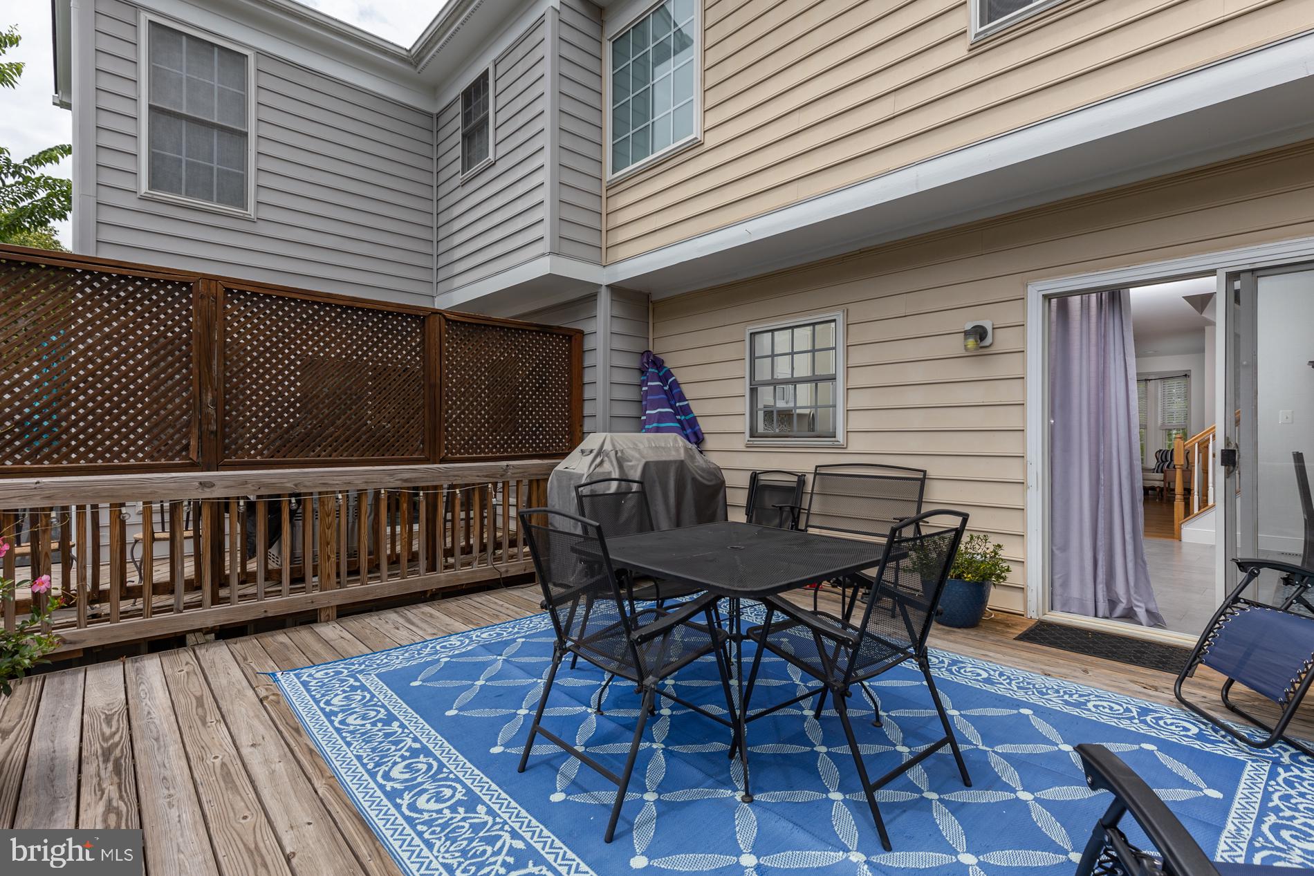 SOUTH RIDING - Residential