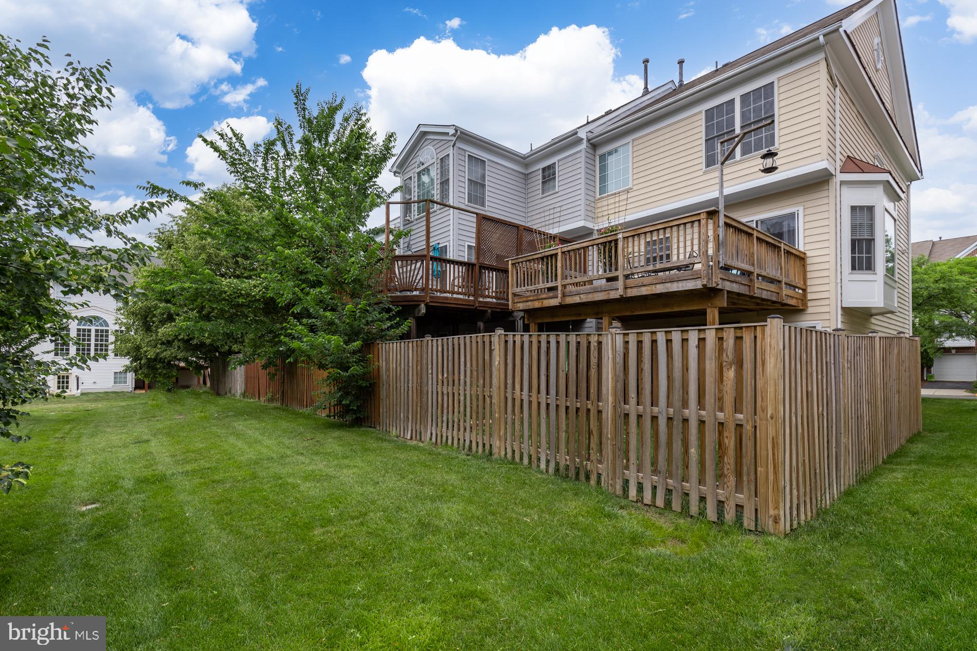 SOUTH RIDING - Residential