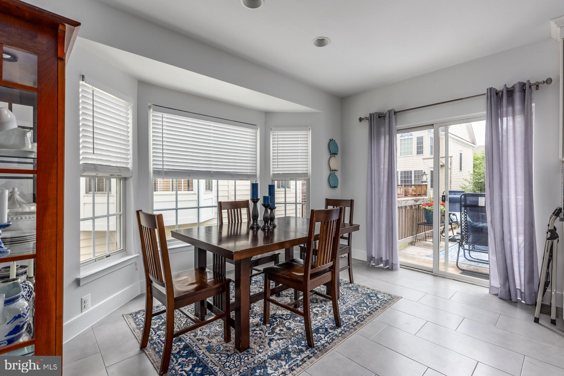 SOUTH RIDING - Residential