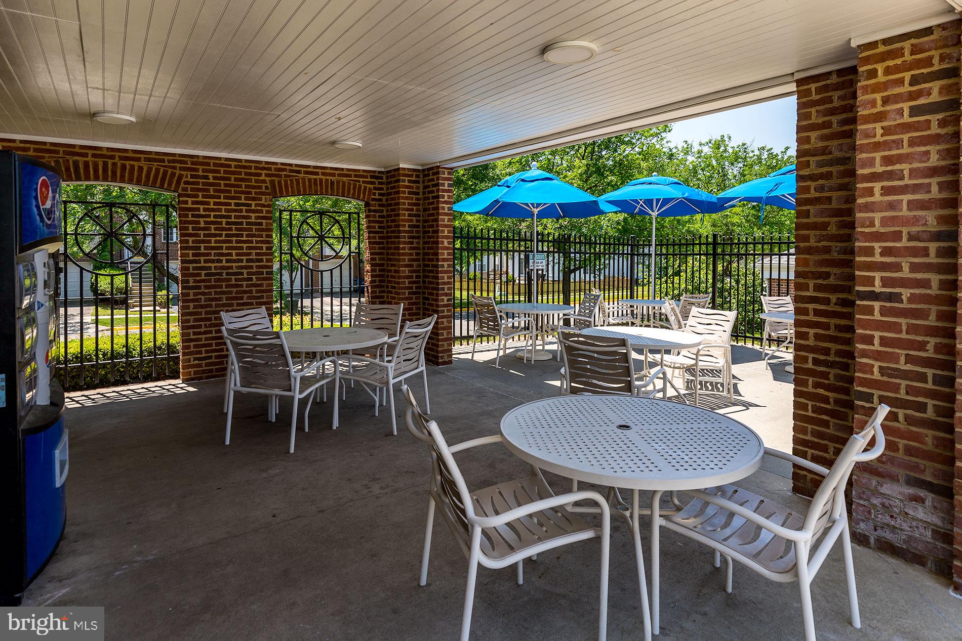 SOUTH RIDING - Residential