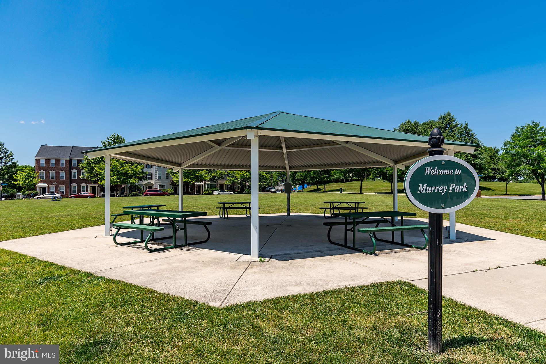 SOUTH RIDING - Residential