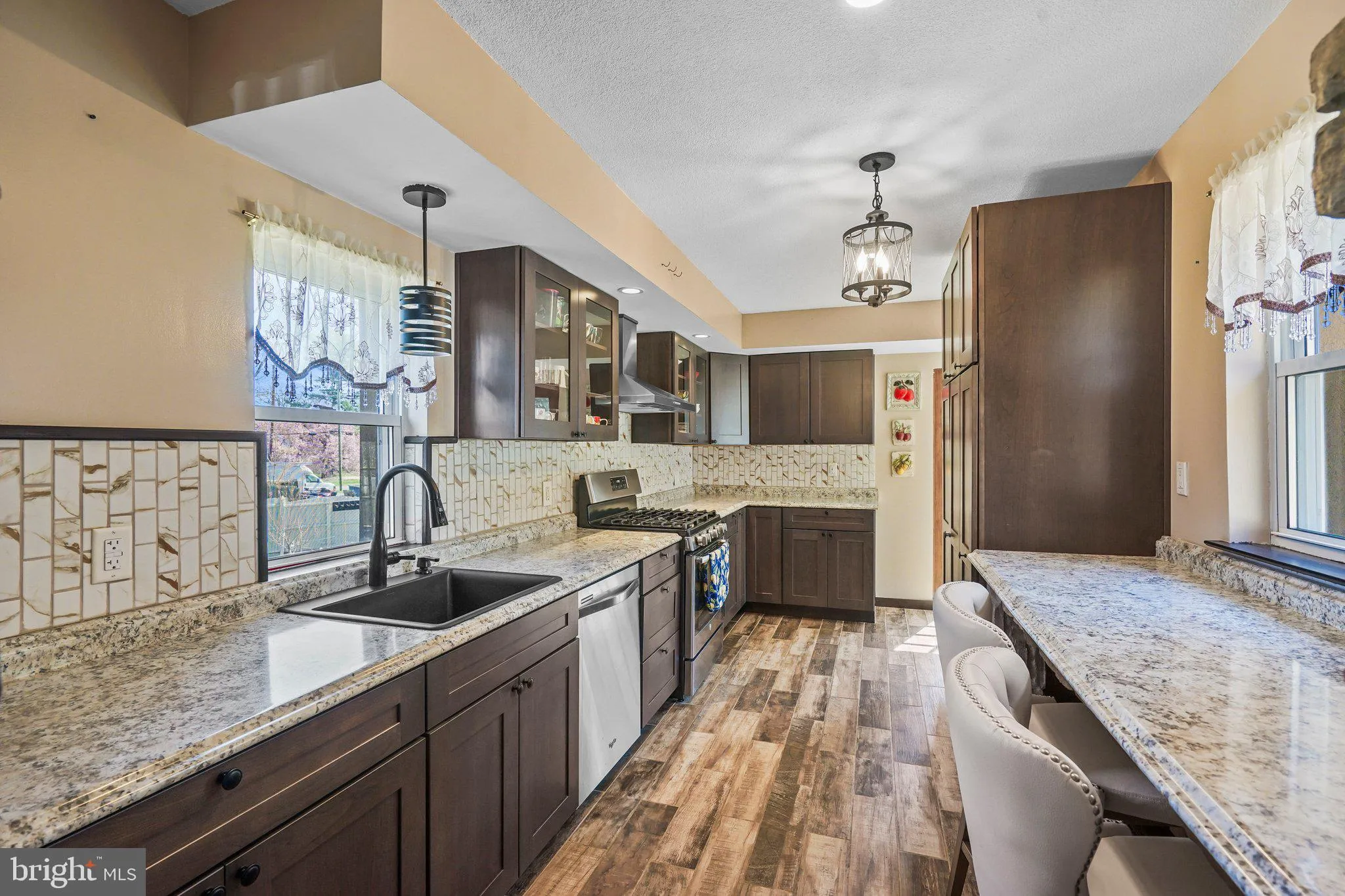 Ewing, New Jersey 08638, United States, 2 Bedrooms Bedrooms, ,1 BathroomBathrooms,Residential,Pending,105392