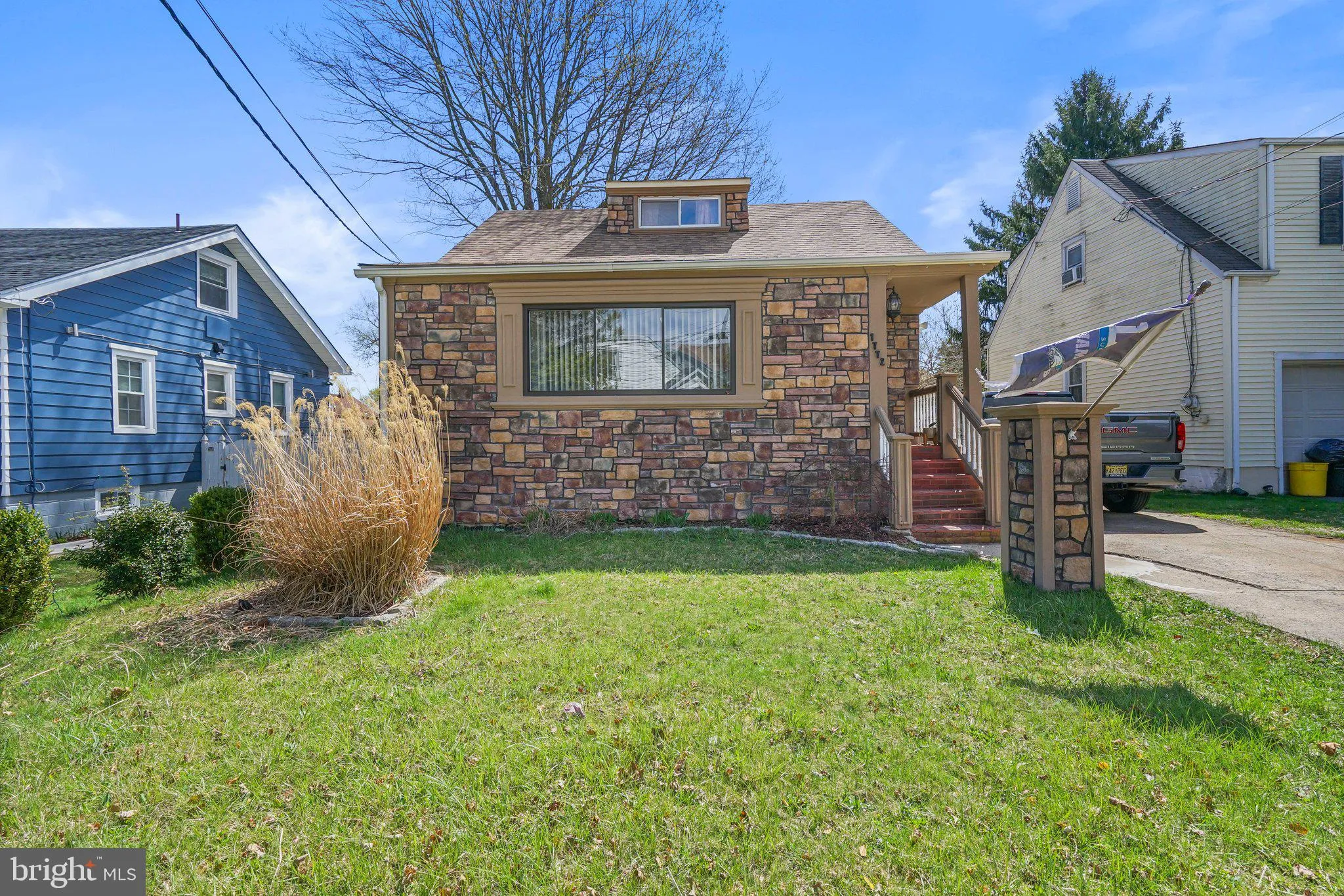 Ewing, New Jersey 08638, United States, 2 Bedrooms Bedrooms, ,1 BathroomBathrooms,Residential,Pending,105392