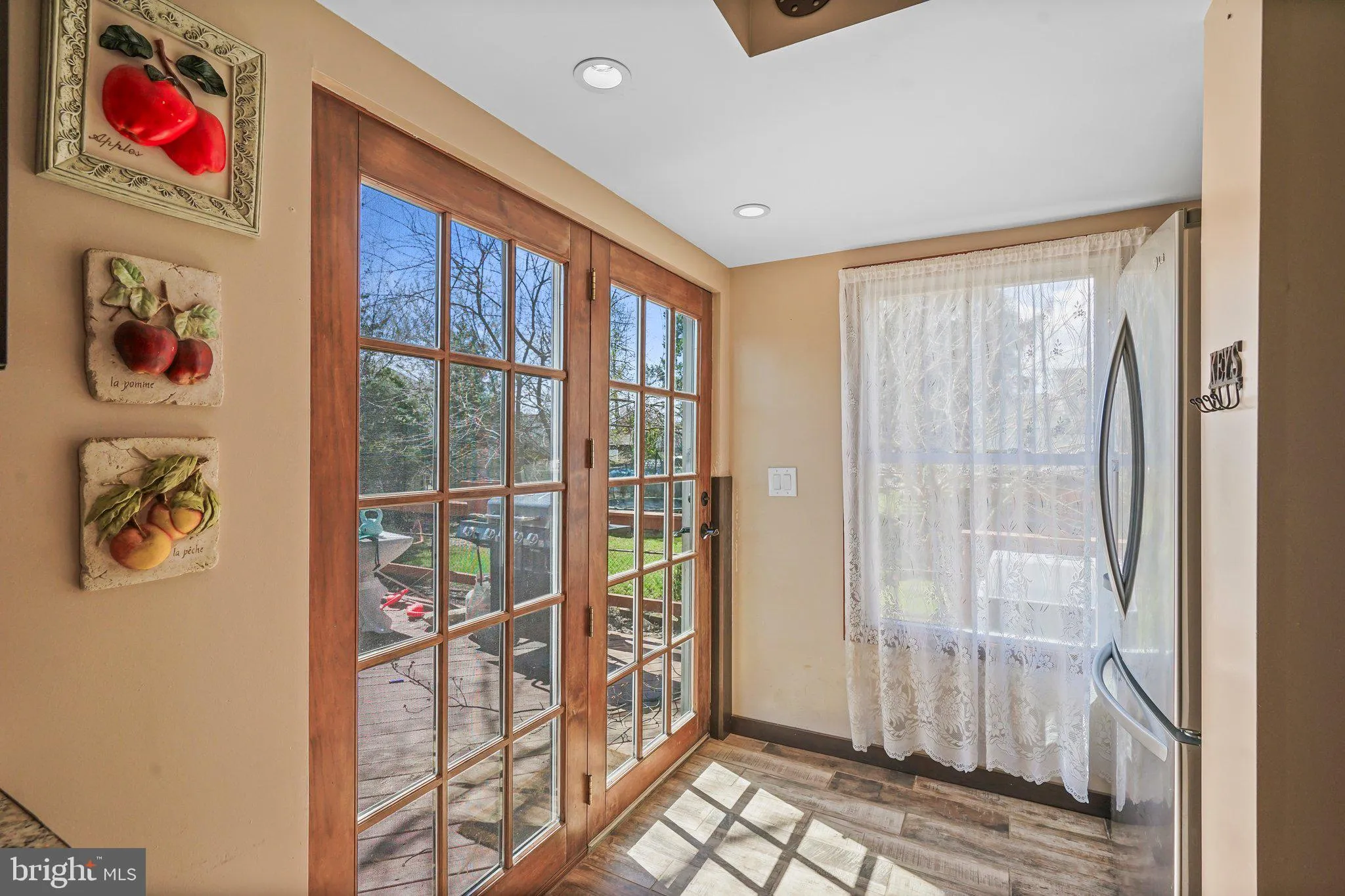 Ewing, New Jersey 08638, United States, 2 Bedrooms Bedrooms, ,1 BathroomBathrooms,Residential,Pending,105392