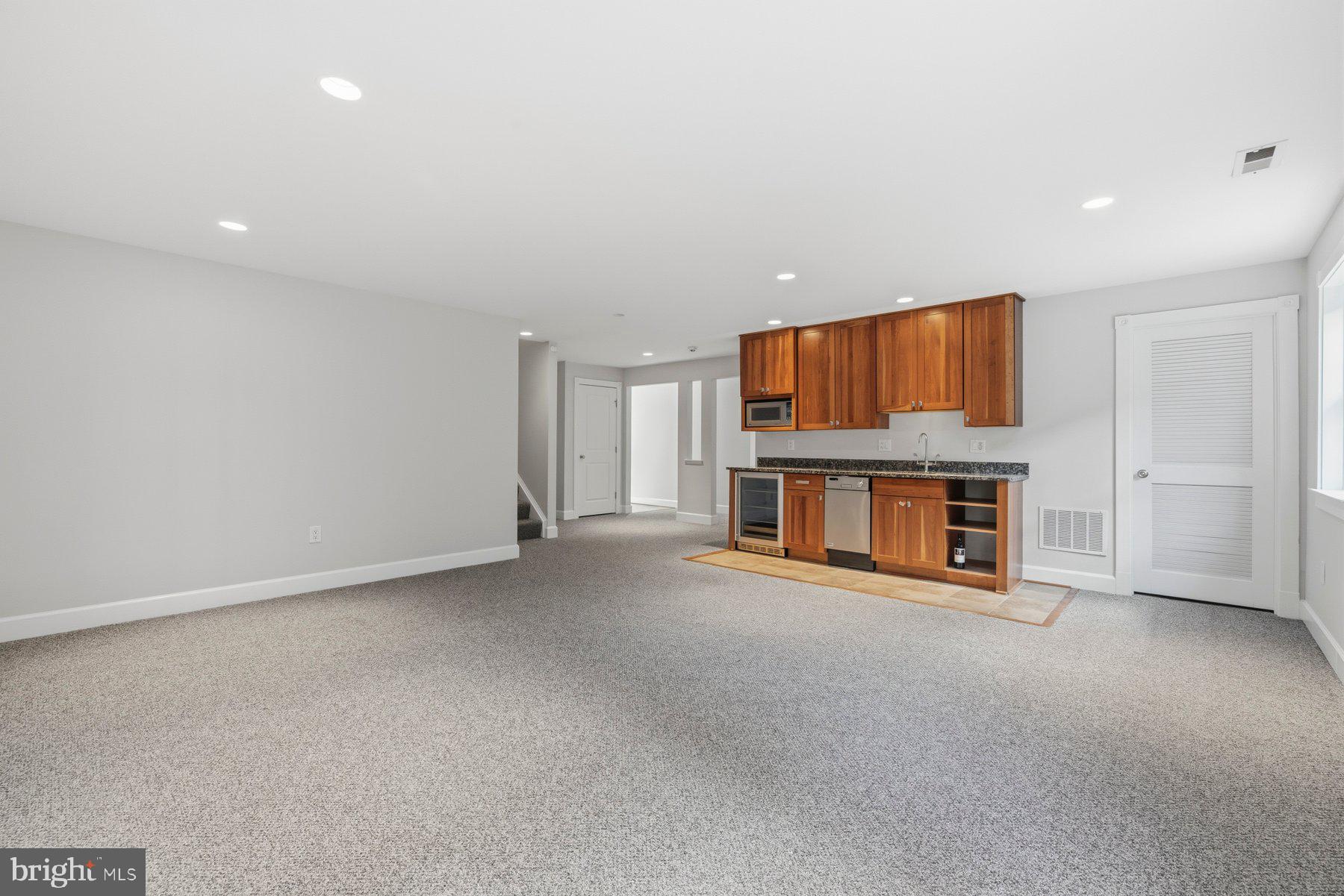 ASHTON HEIGHTS - Residential