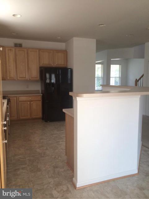 INDEPENDENCE/UNIV VLG - Residential Lease