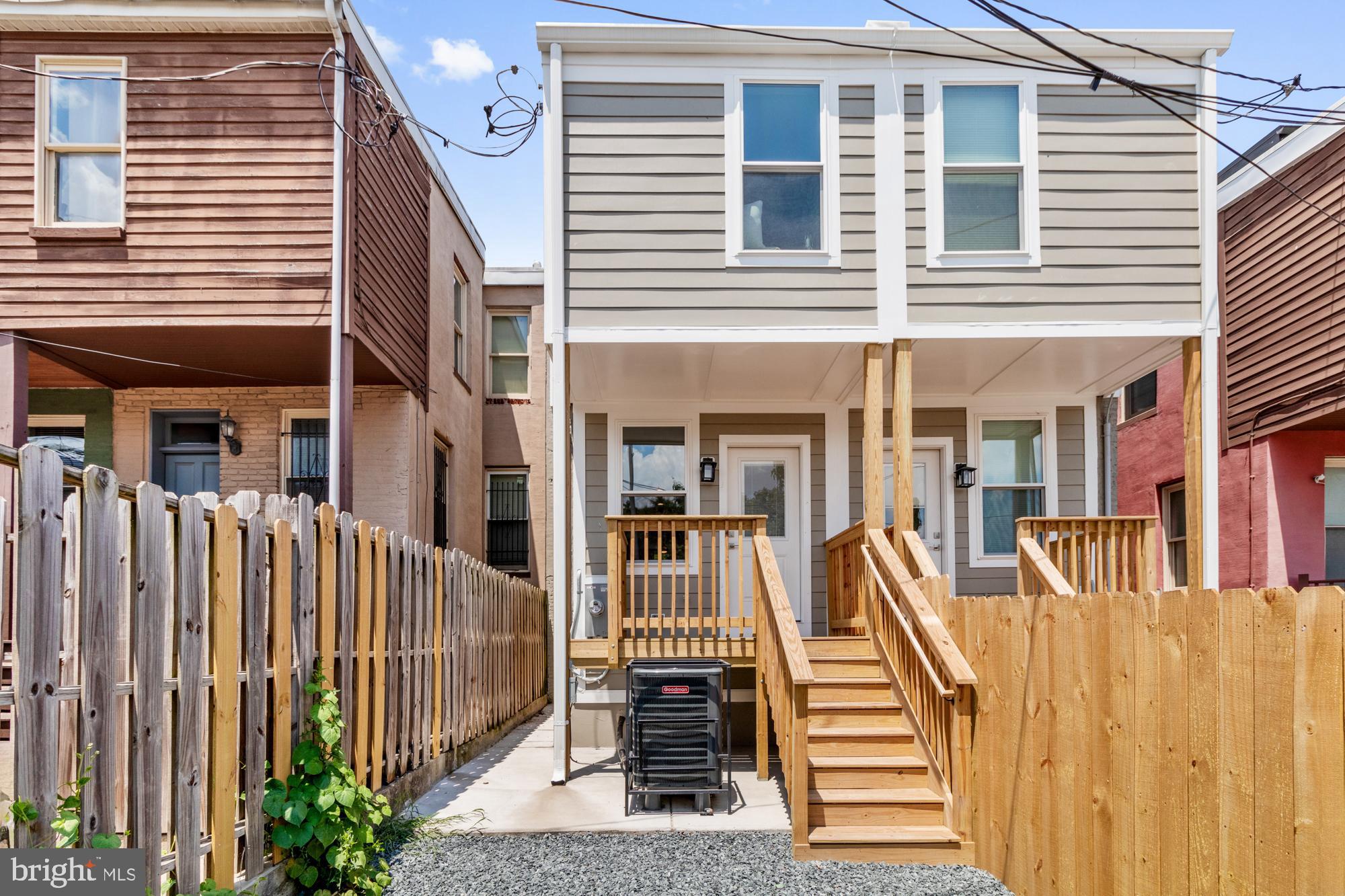 BROADWAY EAST - Residential