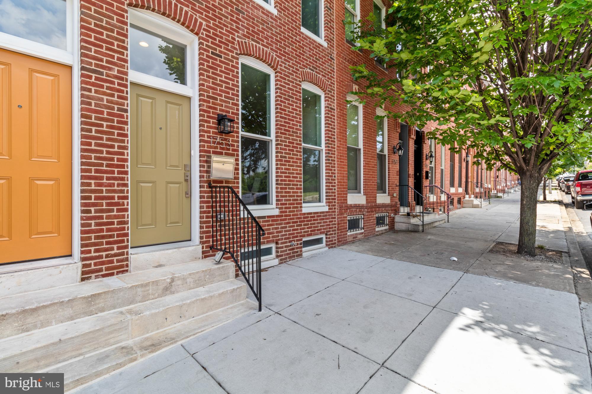 BROADWAY EAST - Residential