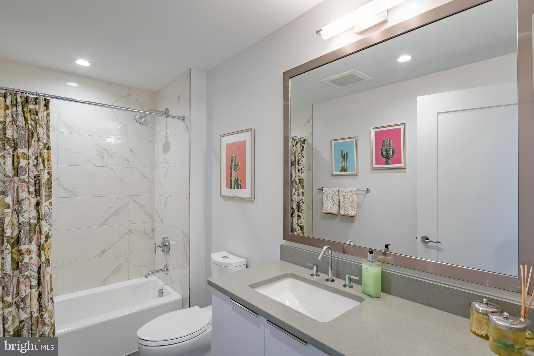 WATERFRONT SW RLA - Residential