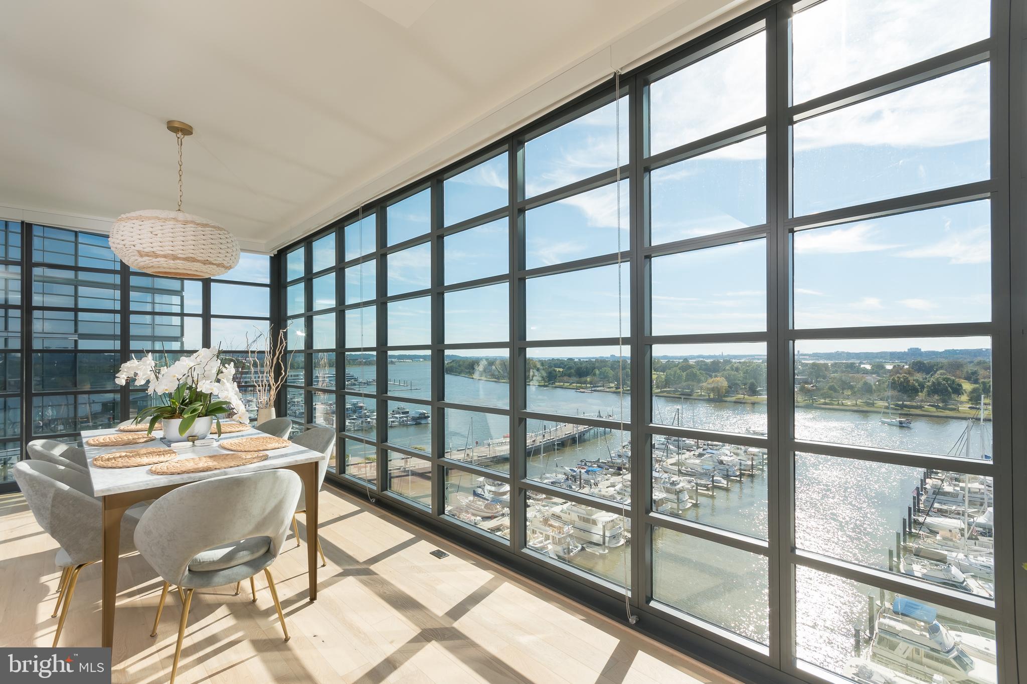 WATERFRONT SW RLA - Residential