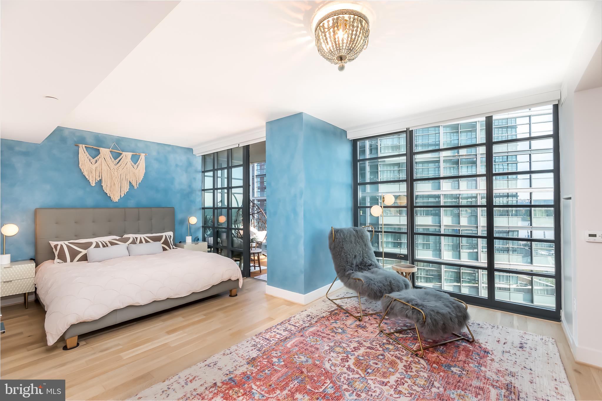 WATERFRONT SW RLA - Residential