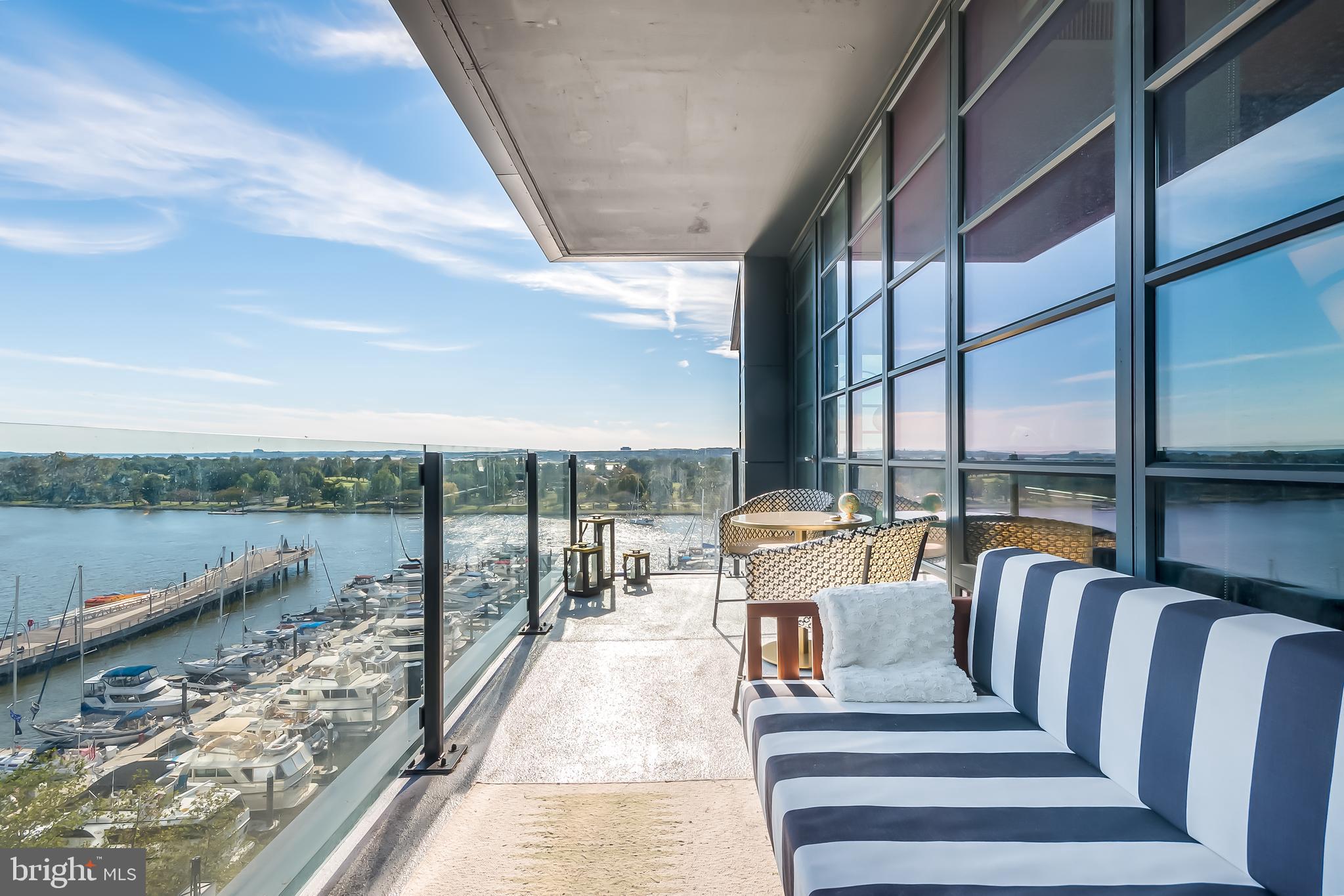 WATERFRONT SW RLA - Residential