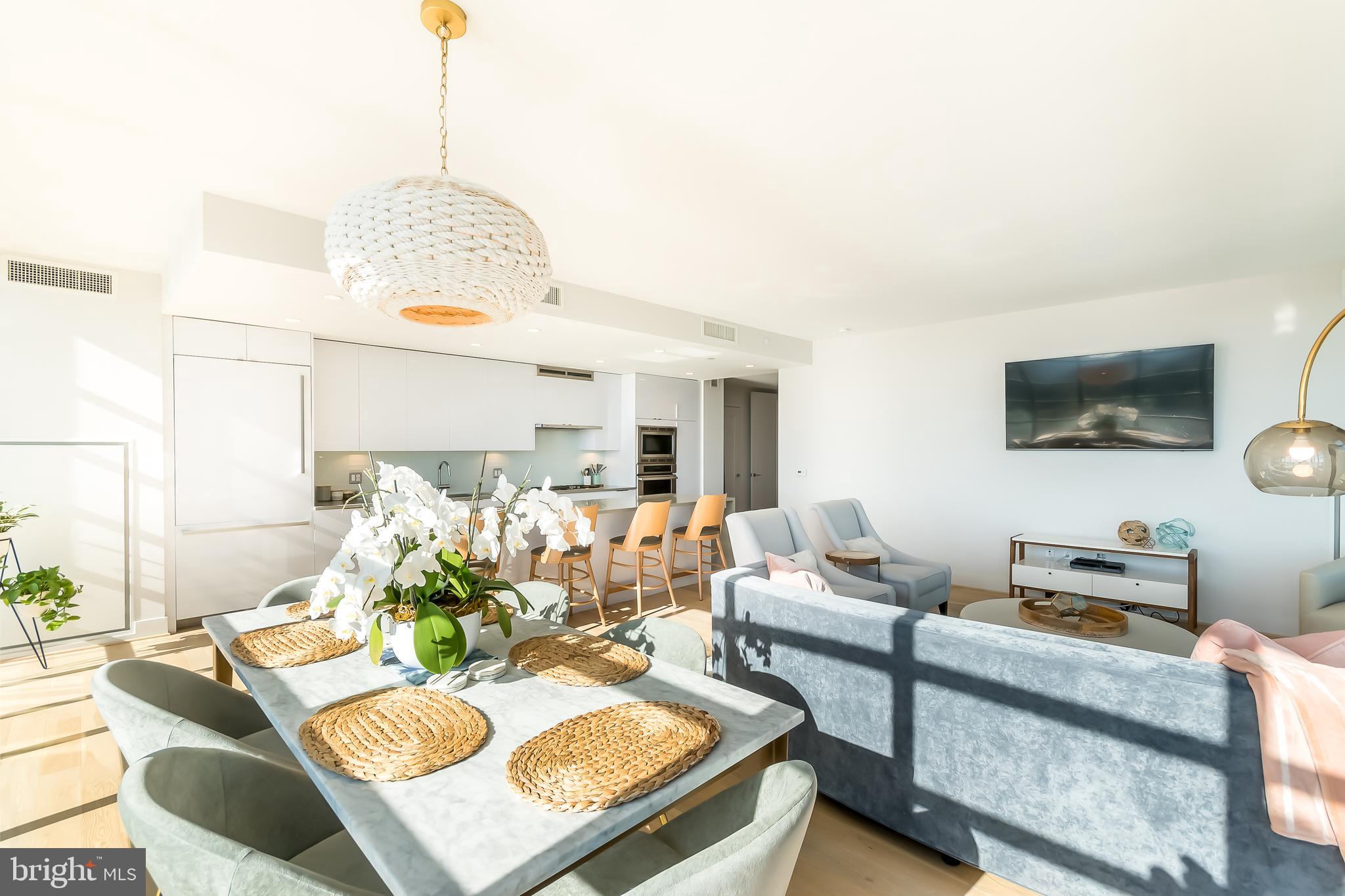 WATERFRONT SW RLA - Residential