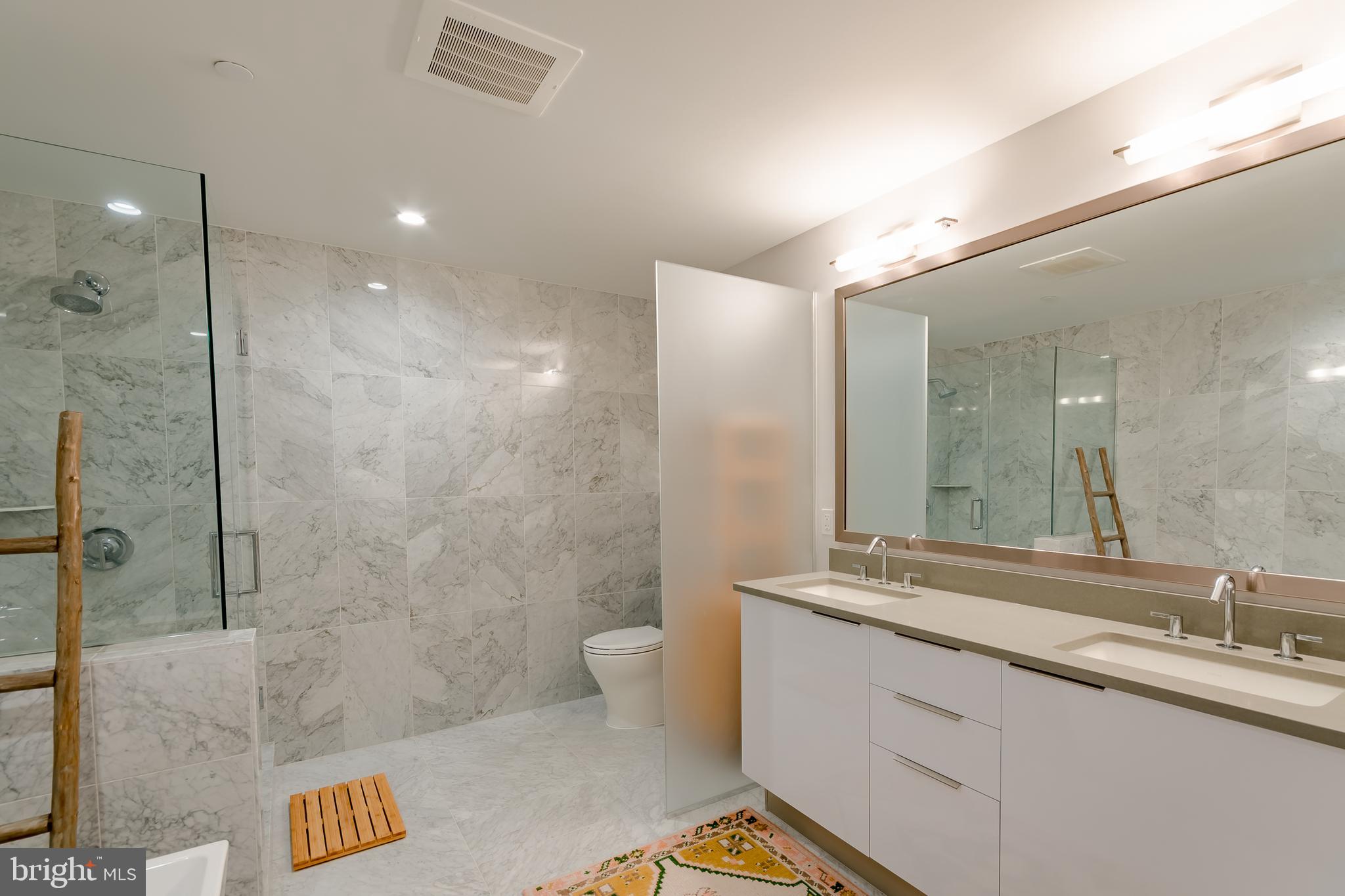 WATERFRONT SW RLA - Residential