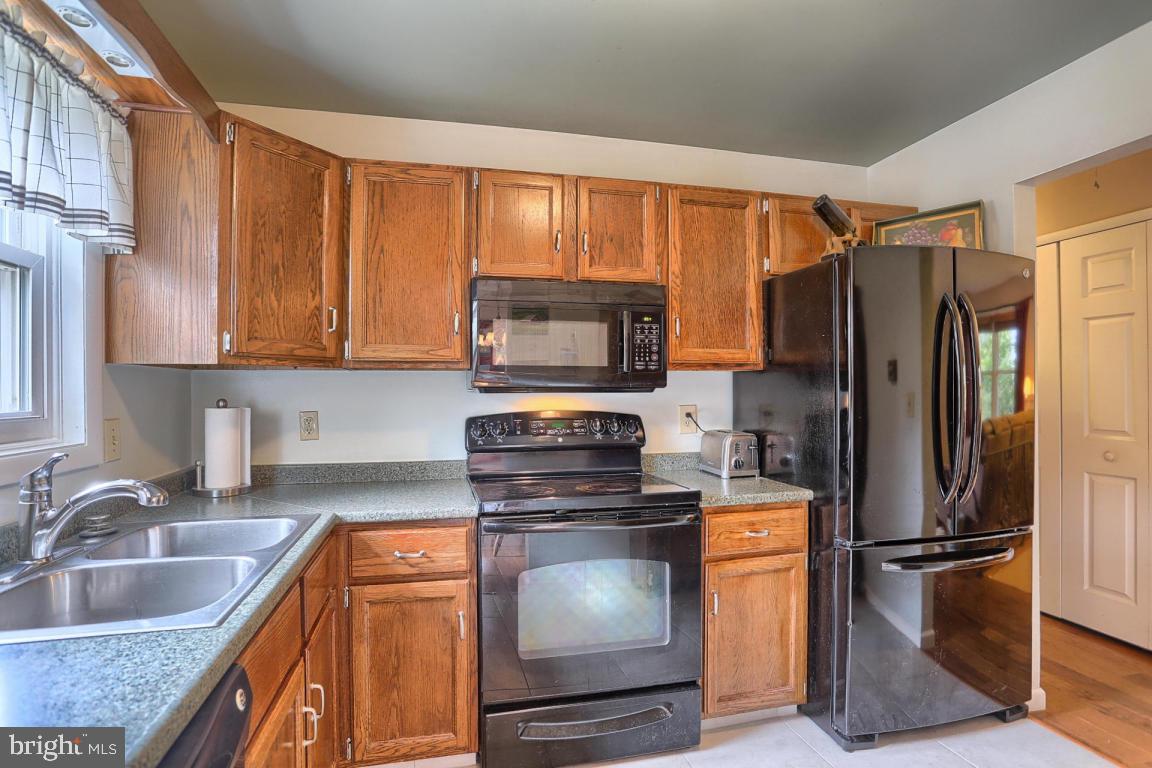 DEER RUN ESTATES - Residential