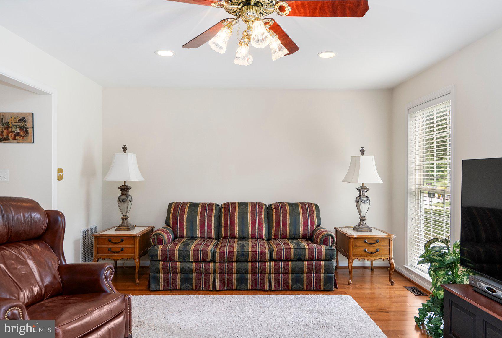 MIDDLEBURY - Residential