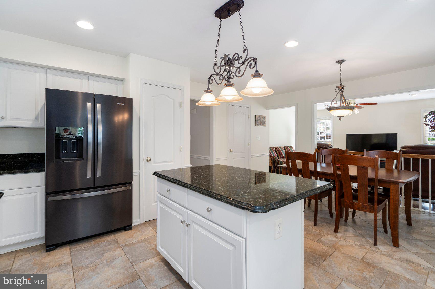 MIDDLEBURY - Residential