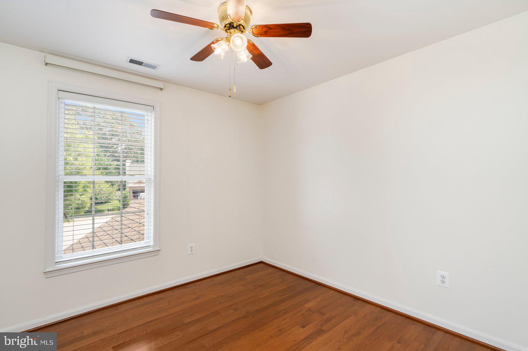 MIDDLEBURY - Residential