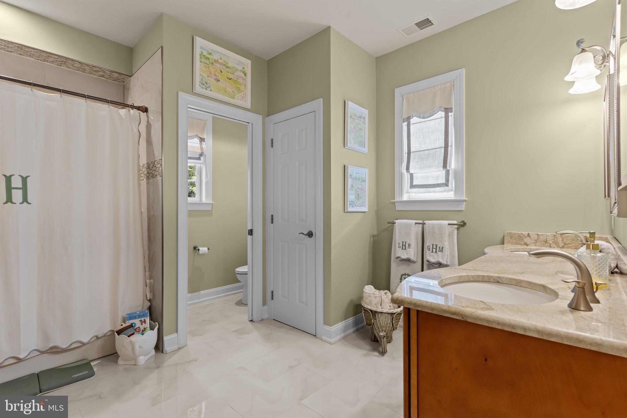 PADDOCK FARMS - Residential