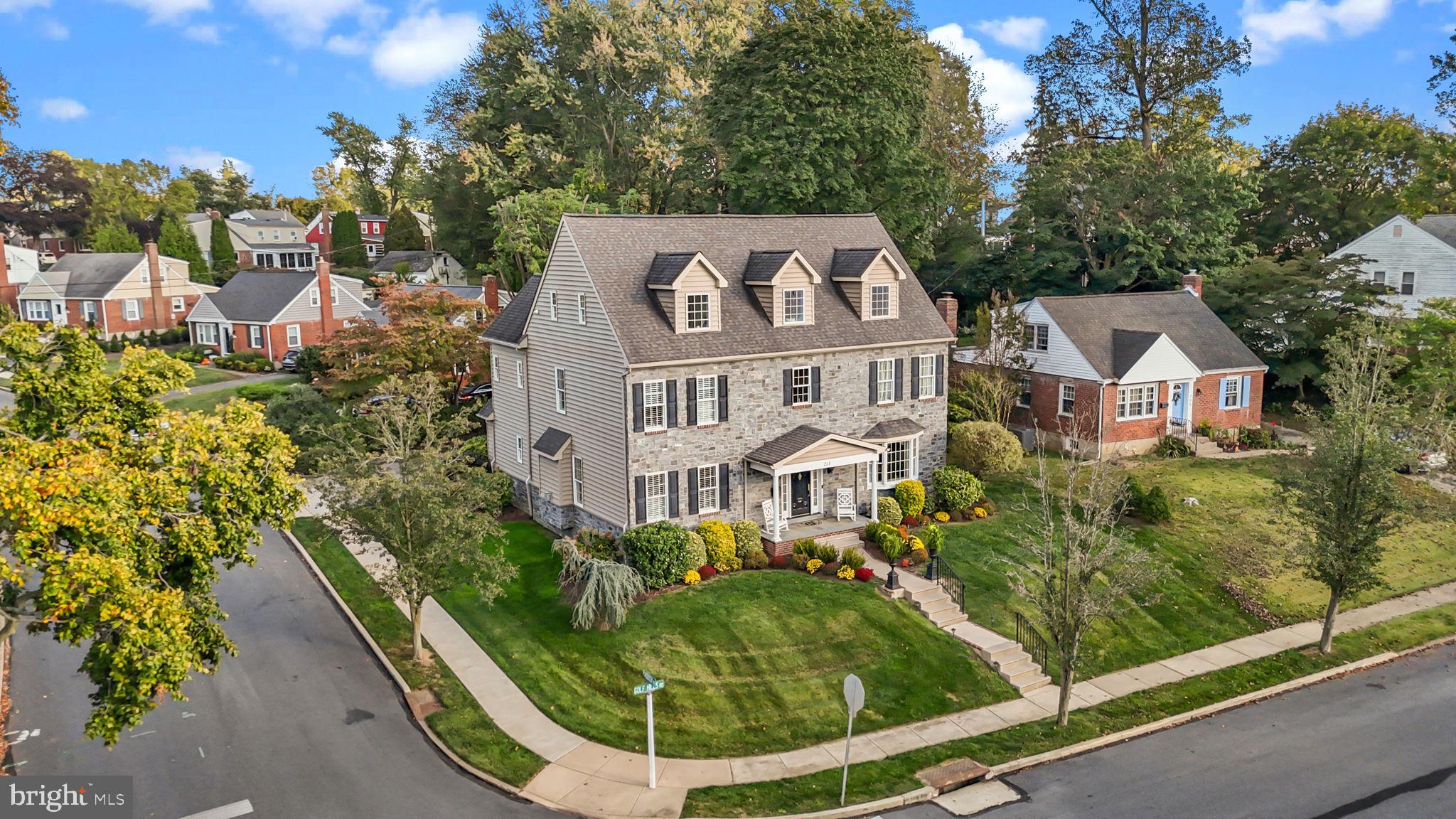 PADDOCK FARMS - Residential