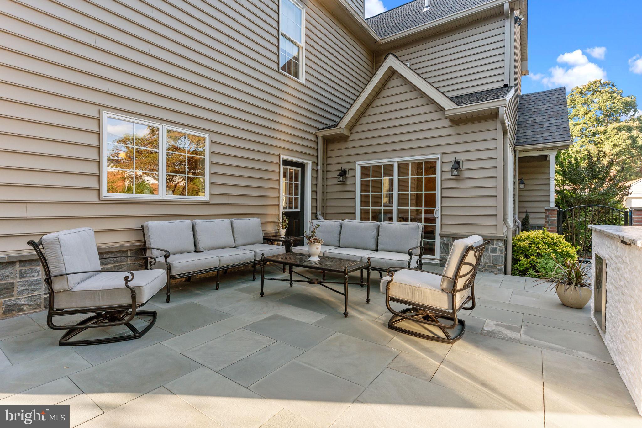 PADDOCK FARMS - Residential