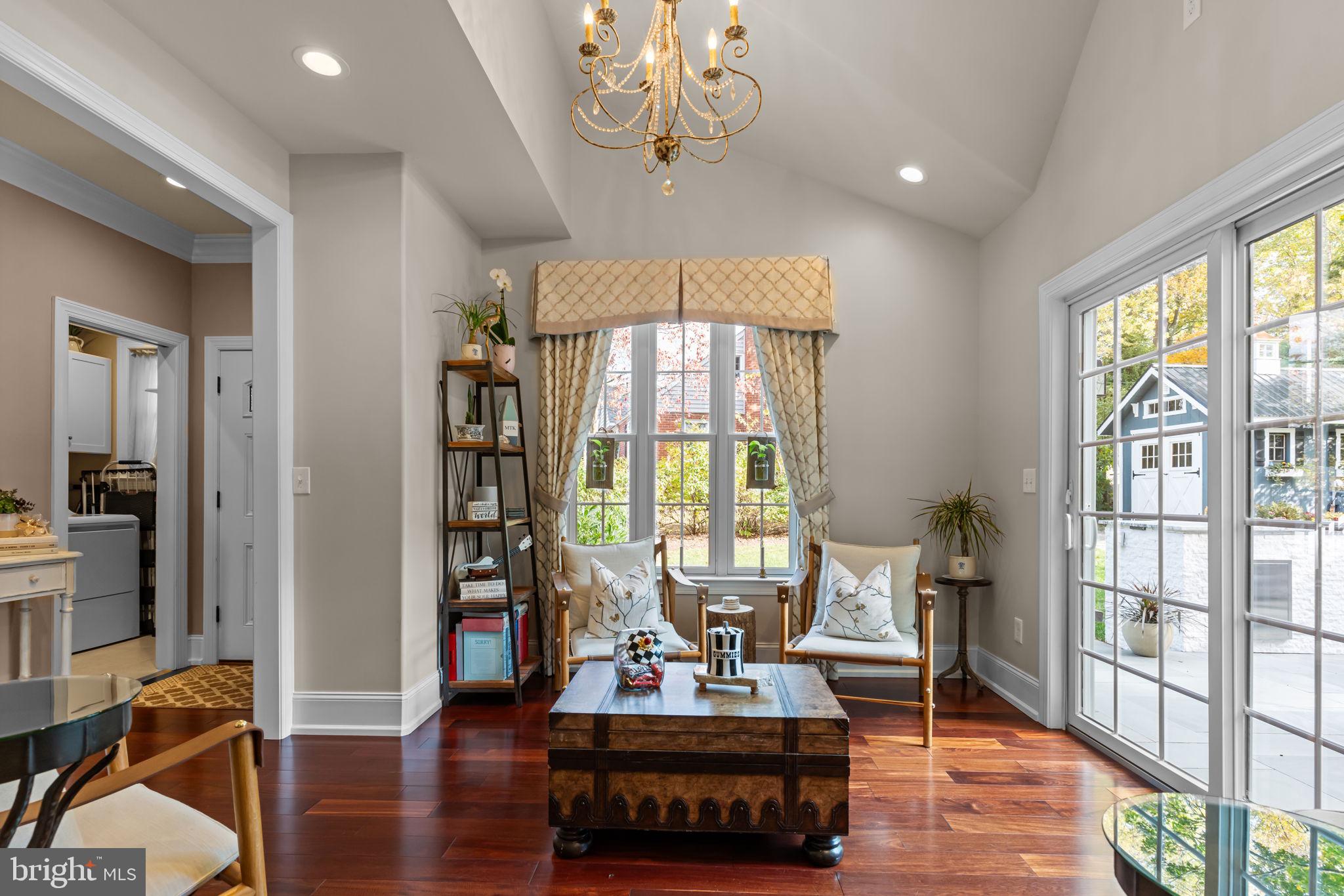 PADDOCK FARMS - Residential