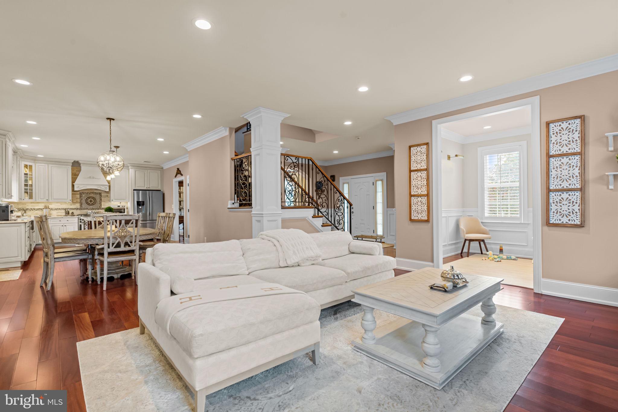 PADDOCK FARMS - Residential