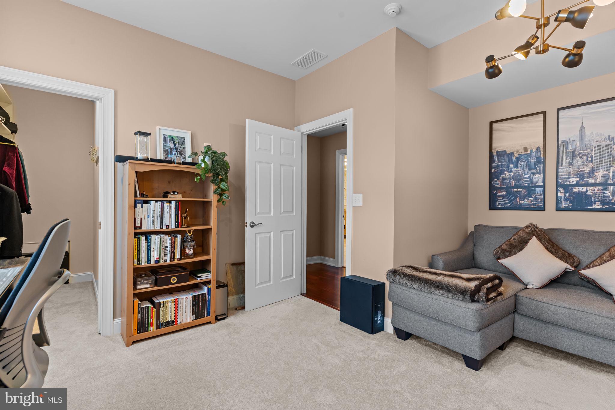 PADDOCK FARMS - Residential