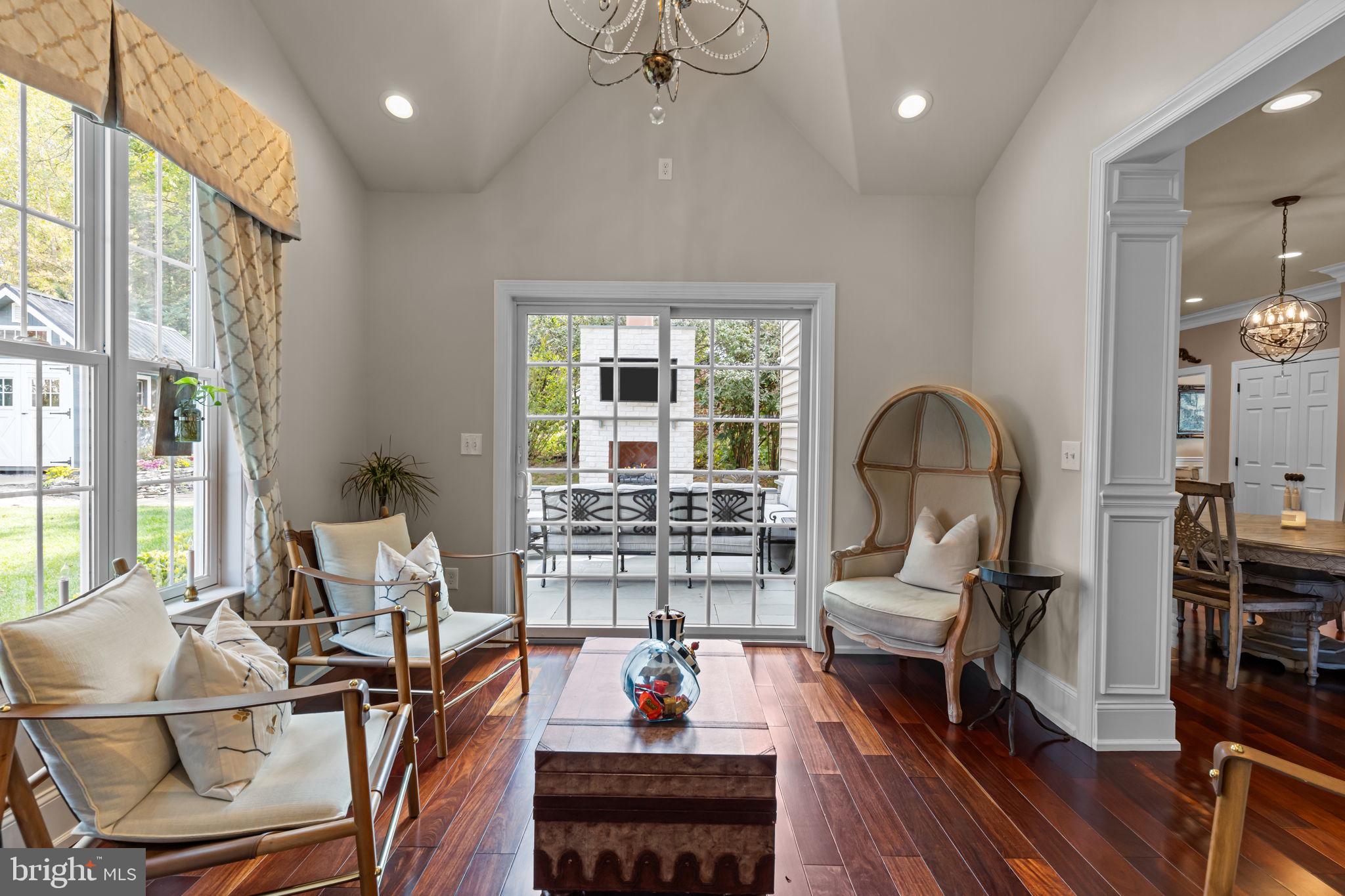 PADDOCK FARMS - Residential