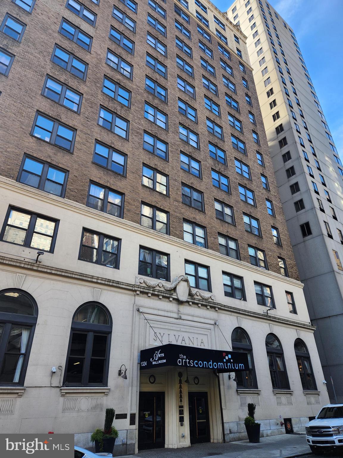 WASHINGTON SQ WEST - Residential Lease