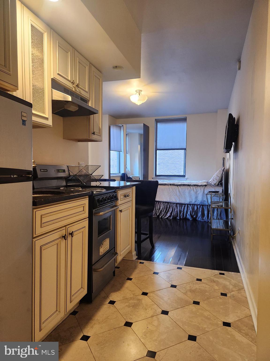 WASHINGTON SQ WEST - Residential Lease