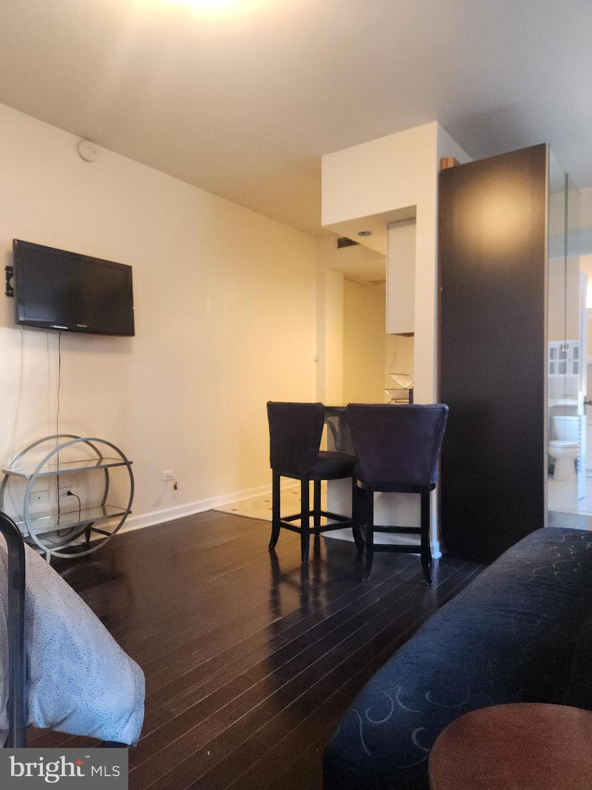 WASHINGTON SQ WEST - Residential Lease