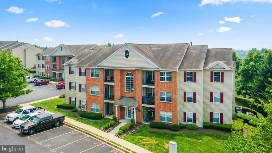 Spacious and modern 2-bedroom condo on the top level. The open floor plan provides stunning natural light and a great sense of space with flexibility for your personal needs.
Large living area with possible living room, formal dining area and sunny space for a breakfast nook or reading room. 
The master suite is a true retreat with a generous walk-in closet that has a bathroom rough in and could be converted to a full size ensuite bathroom.
The second bedroom is perfect for guests, a home office, or a hobby room. It offers flexibility to suit your needs. 
The chef's kitchen features generously sized countertops, and ample cabinet space. 
Enjoy the outdoors? The condo has a private balcony where you can relax and soak up the sun or entertain friends overlooking a lush green common area. 
In-unit laundry for added convenience. No more trips to the laundromat! 
Parking is a breeze with your own designated spot. Plus, there's additional guest parking for your visitors. 
Well-maintained building with secure entry and an elevator for easy access to the top level.
Pet-friendly condo! Bring your furry friend along to enjoy this comfortable and pet-welcoming environment. 
Ideal for first-time homebuyers, downsizers, or anyone looking for a stylish and low-maintenance living space. 
Convenient location! This top-level condo offers easy access to shopping, dining, and major transportation routes. 
Close proximity to parks and outdoor recreation areas. Embrace an active lifestyle surrounded by nature.
Don't miss the opportunity to own this top-level condo at an affordable price. It's a gem in today's market!--