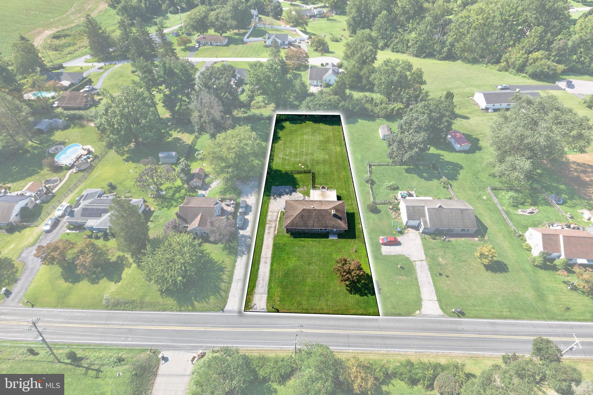 526 W KINGS HIGHWAY