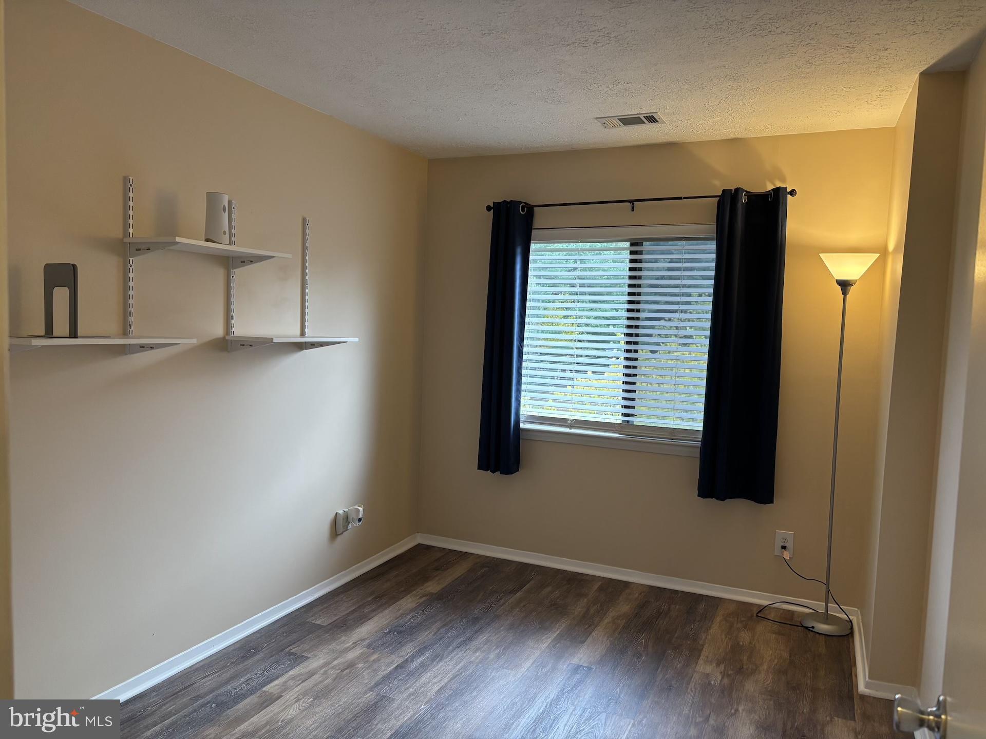 ROBERTS FIELD - Residential