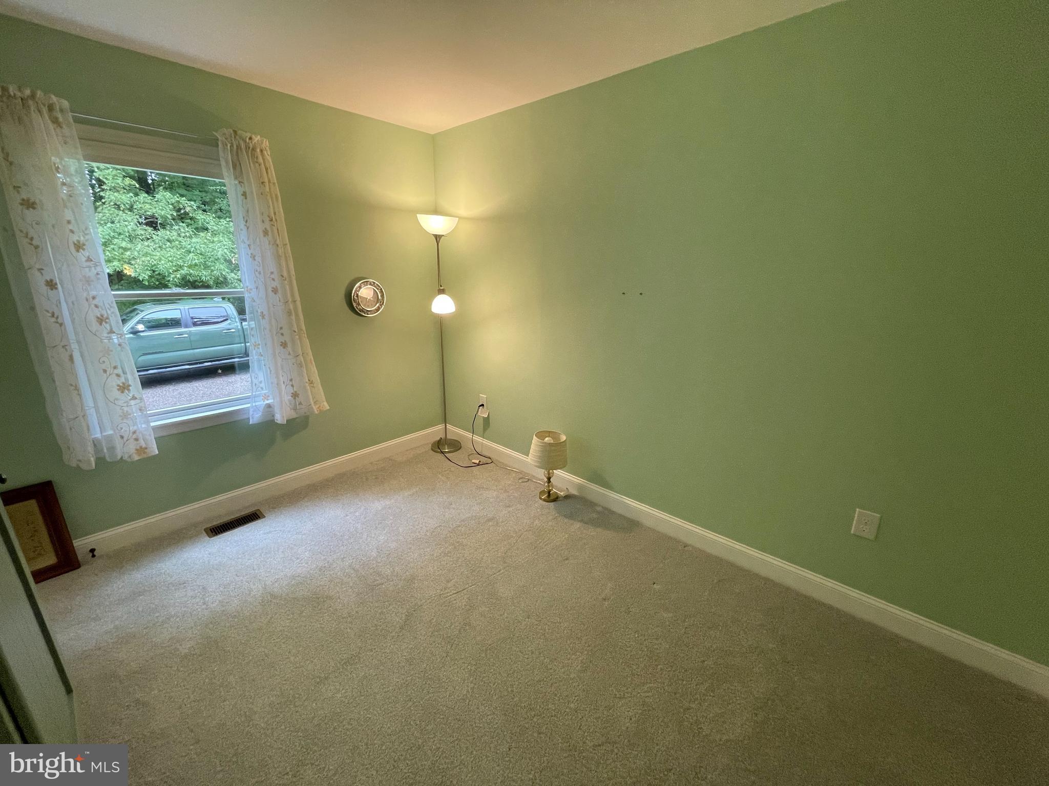 FOREST GREENS - Residential Lease