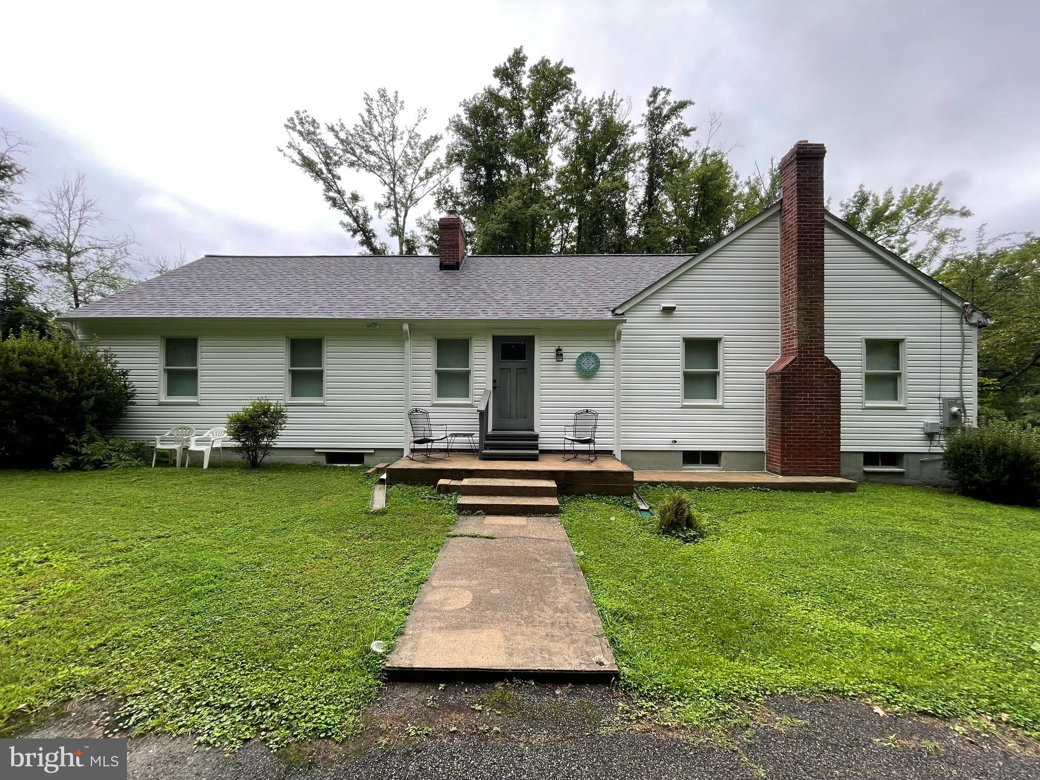 FOREST GREENS - Residential Lease