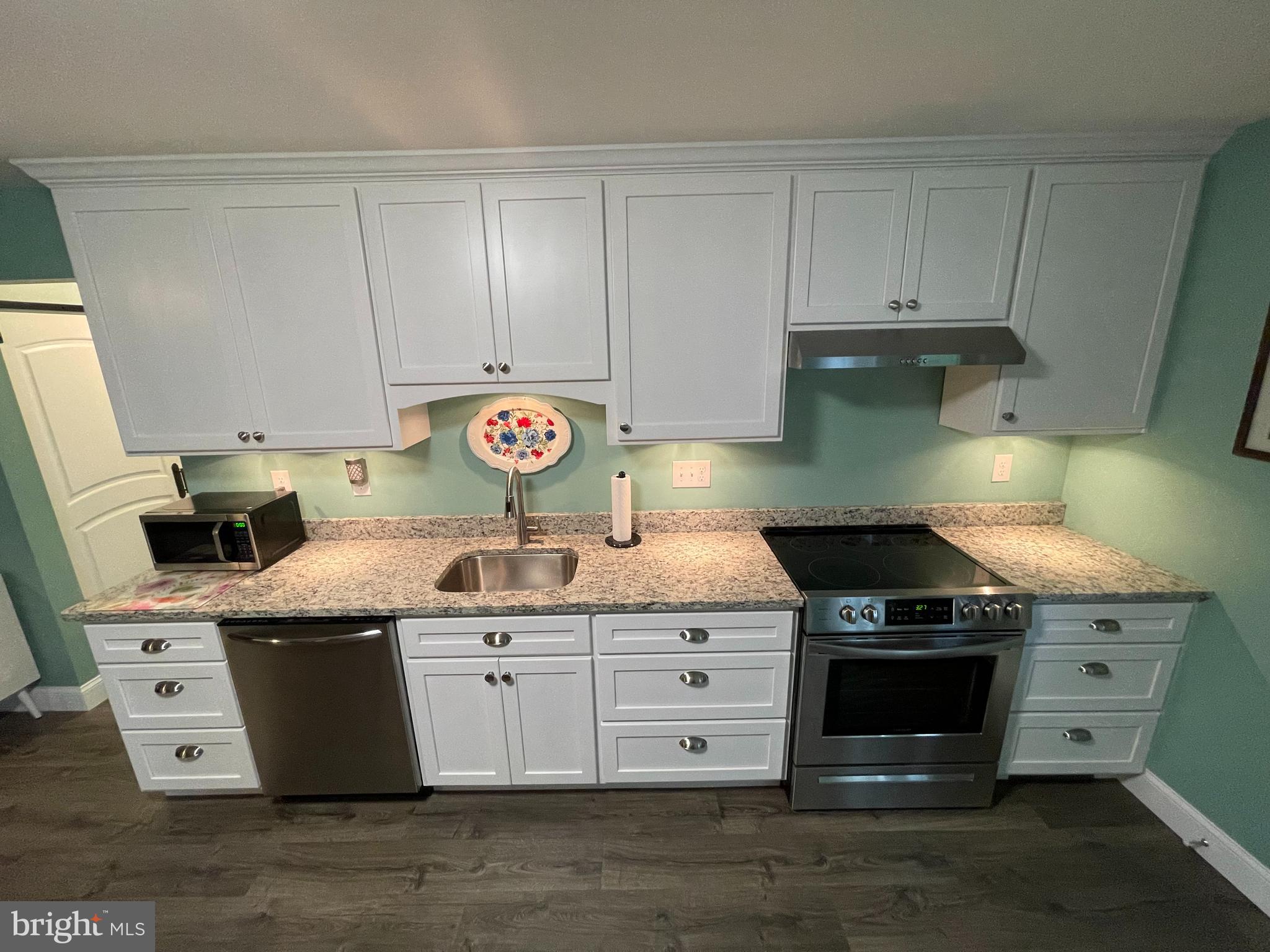 FOREST GREENS - Residential Lease