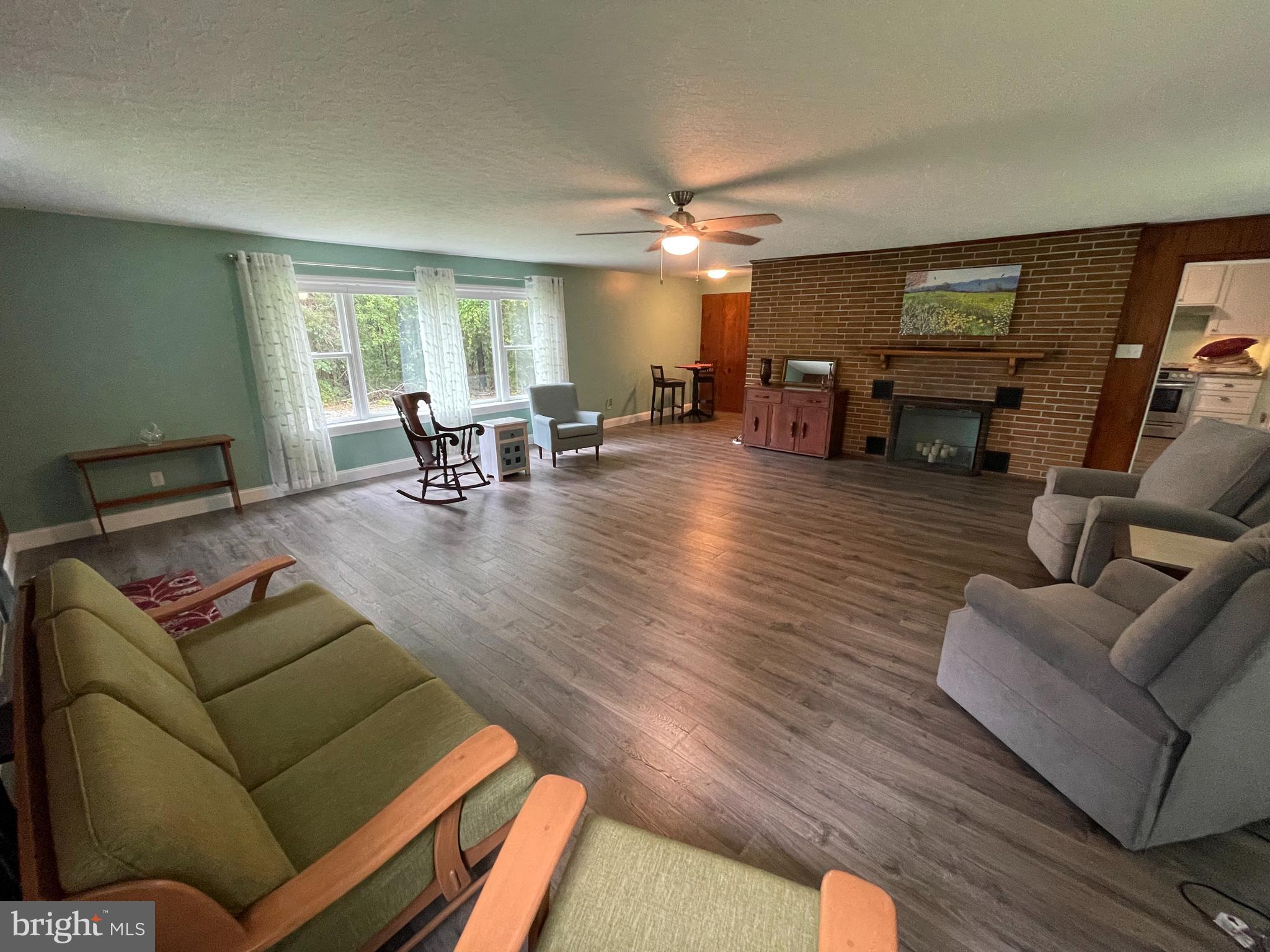 FOREST GREENS - Residential Lease