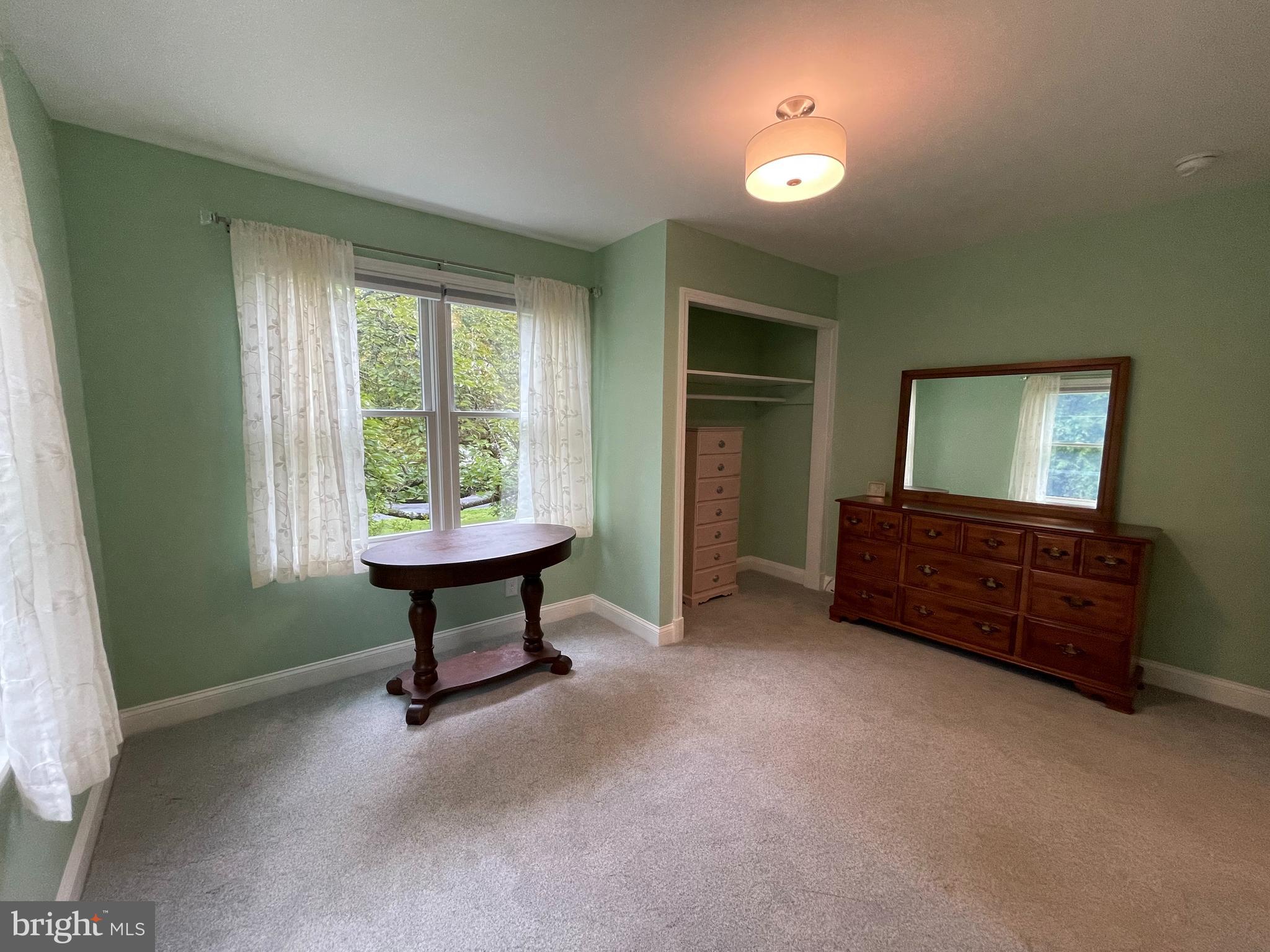 FOREST GREENS - Residential Lease