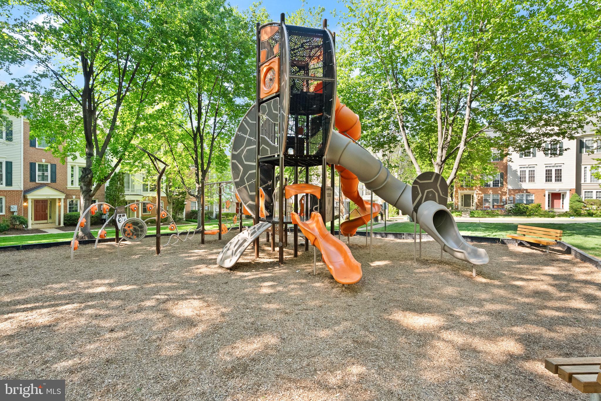 CEDAR LAKES - Residential