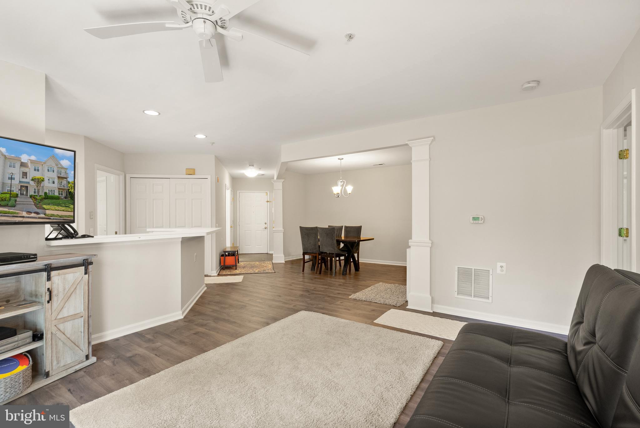 CEDAR LAKES - Residential