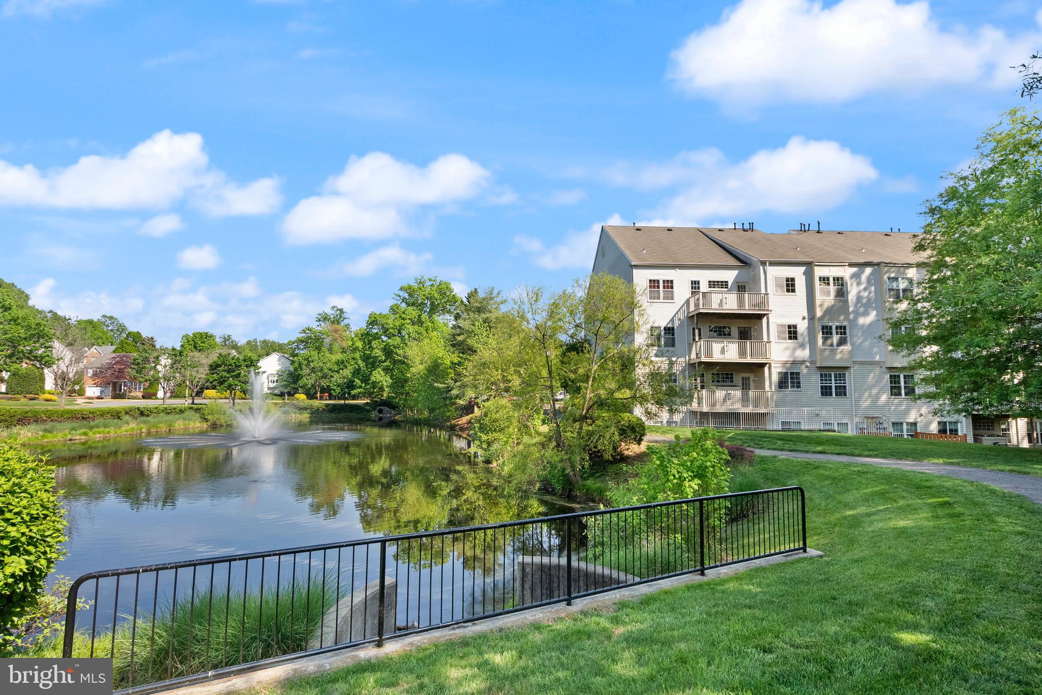 CEDAR LAKES - Residential