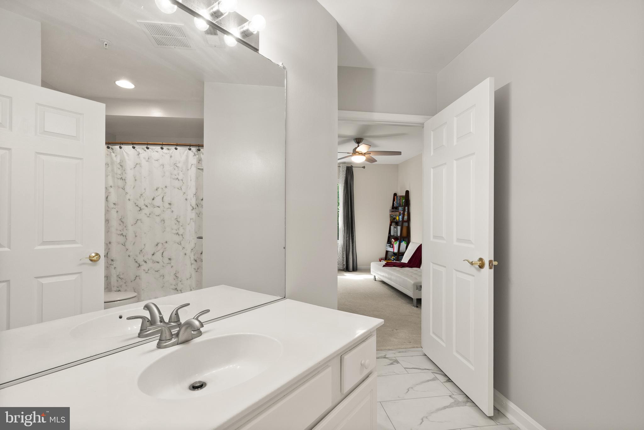 CEDAR LAKES - Residential